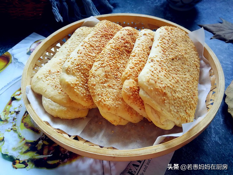 路边摊油酥烧饼怎么做,路边摊芝麻饼的做法