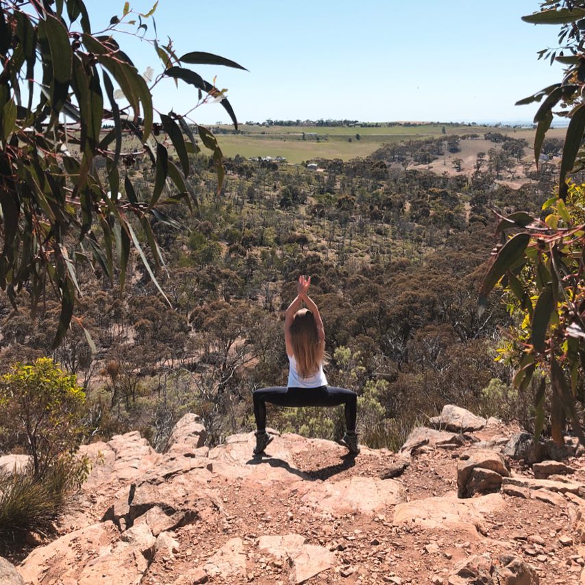 简单易学的锻炼身体方法有哪些,怎样进行科学有效的瑜伽锻炼
