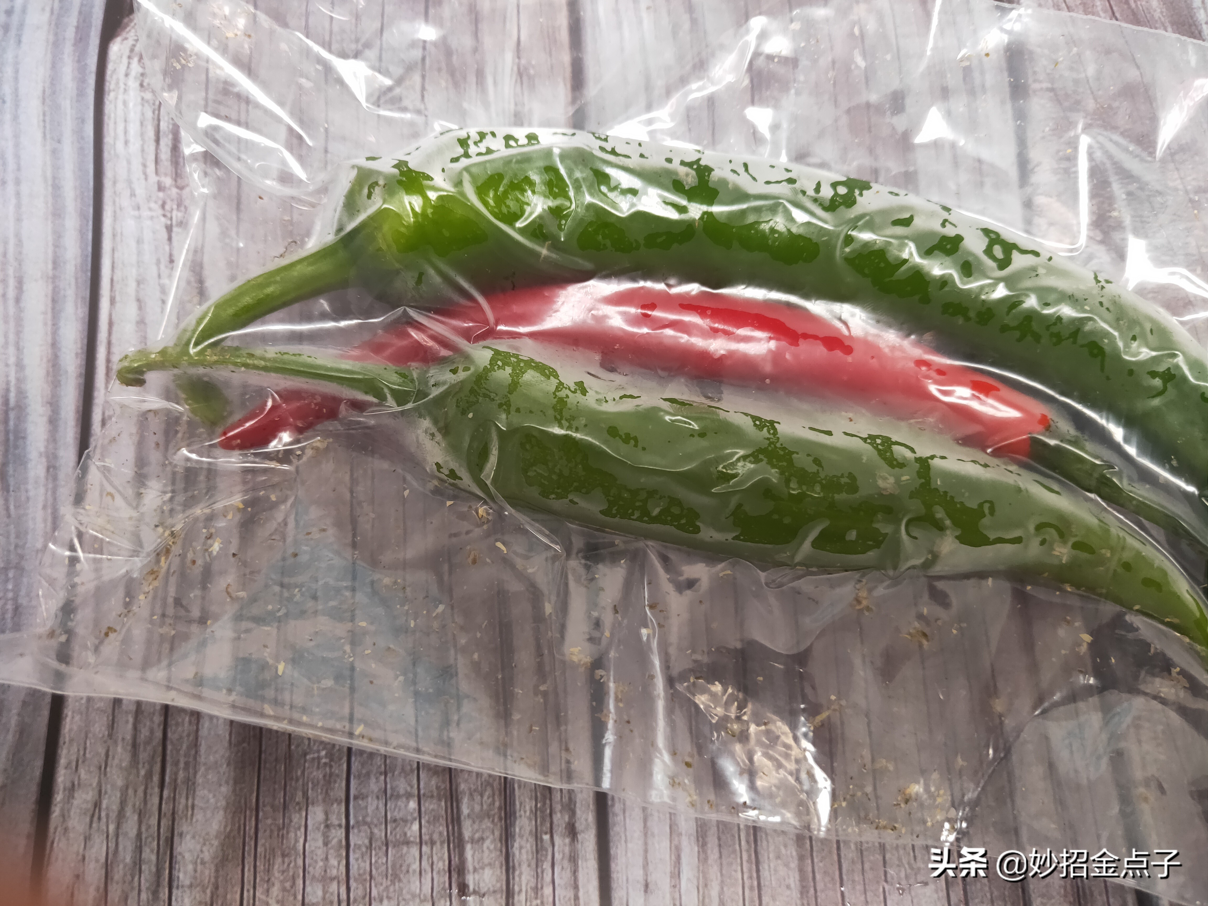 吹风机怎么制作简易吸尘器,如何用吹风机自制吸尘器滤网