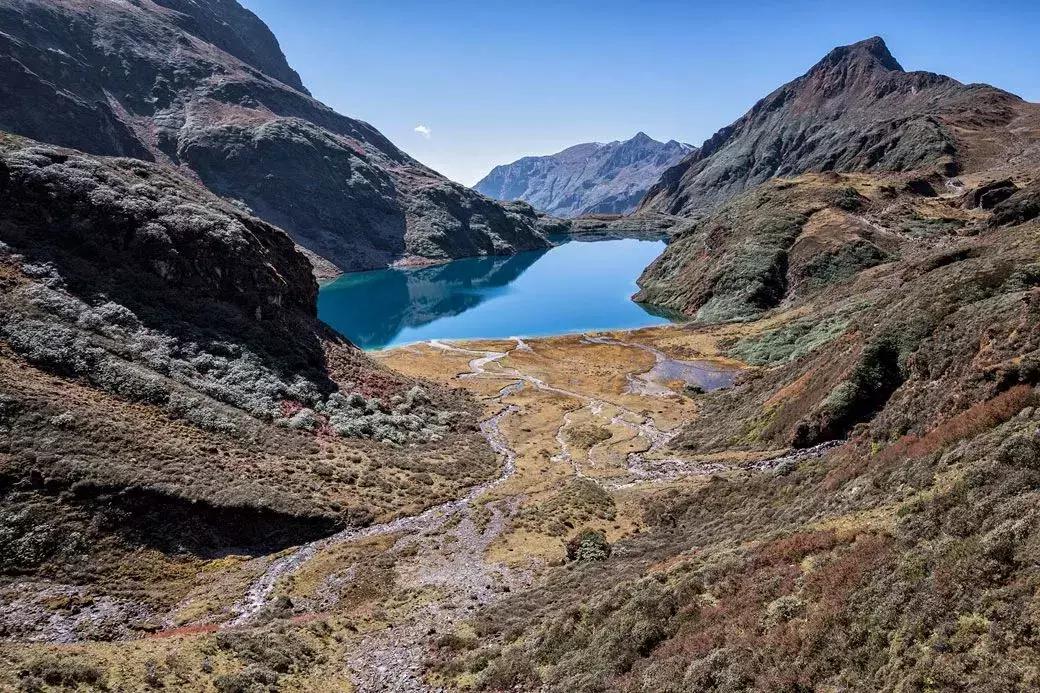 玩腻了EBC，不如试试这条“全球最难走的步道”