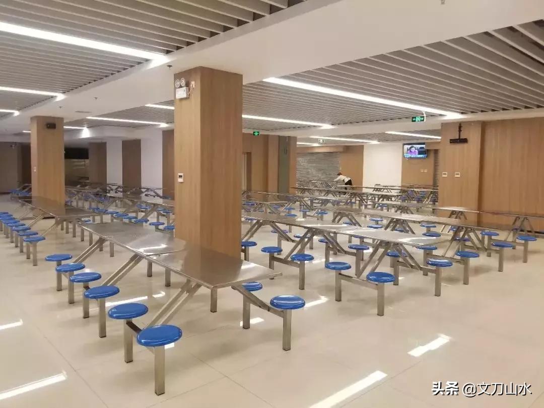 郑州枫杨外国语初中附近小区,郑州枫杨外国语学校优势