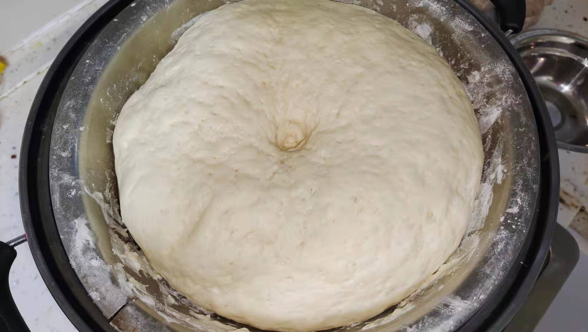 蒸包子是冷水蒸还是开水蒸包子,蒸包子是热水还是凉水蒸包子好