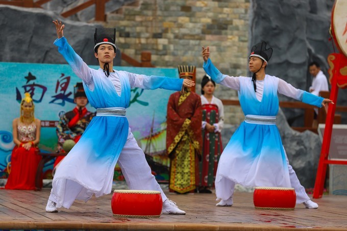 广东珠海浪漫之城视频,珠海海洋王国温泉