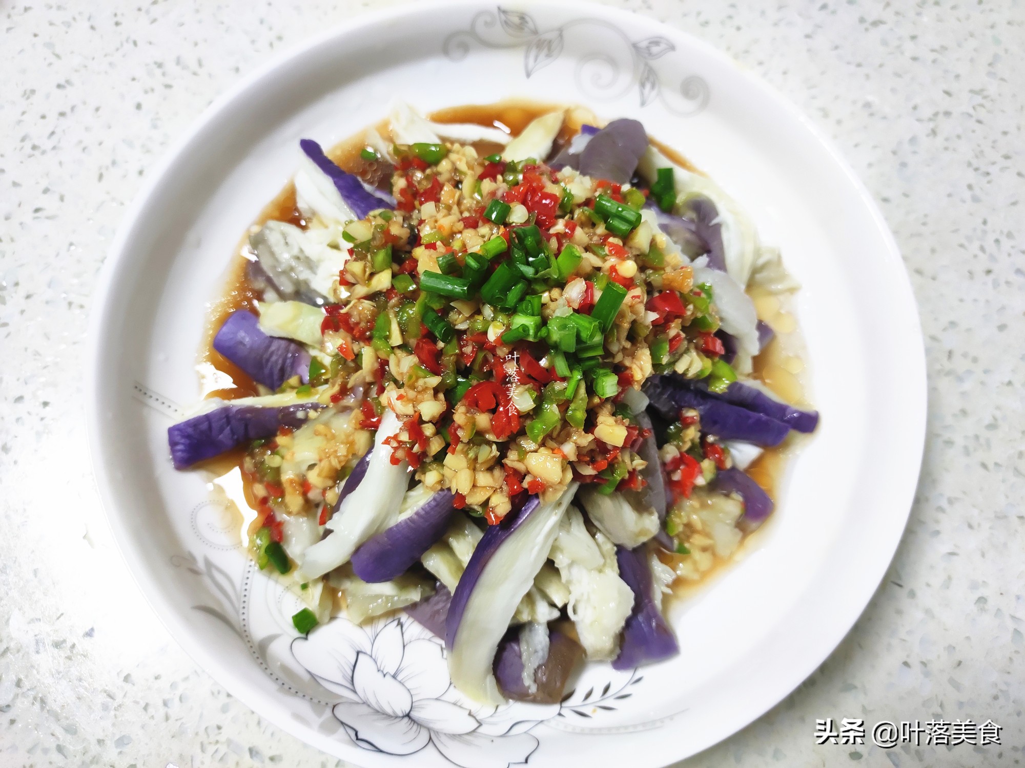 茄子怎么焖才不会变颜色,茄子炒出来怎么还是白色的