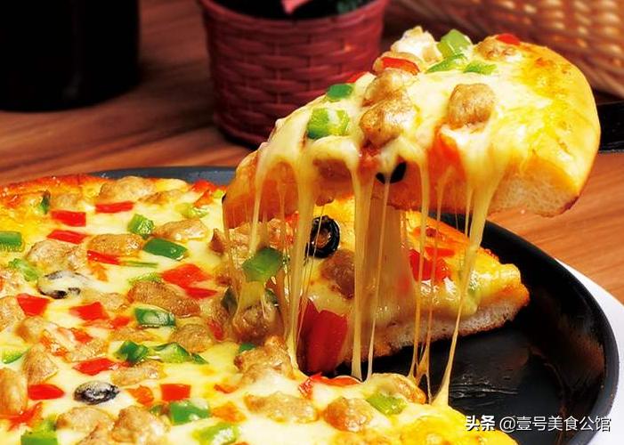 分享居家披萨饼的简单做法，鲜香拉丝，营养好吃，老少皆宜的美食