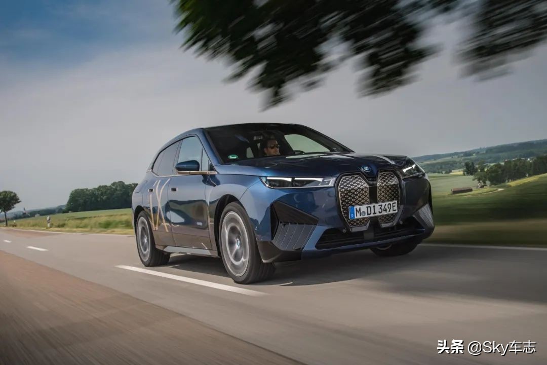 宝马是如何体现舒适性的,宝马注重操控还是舒适