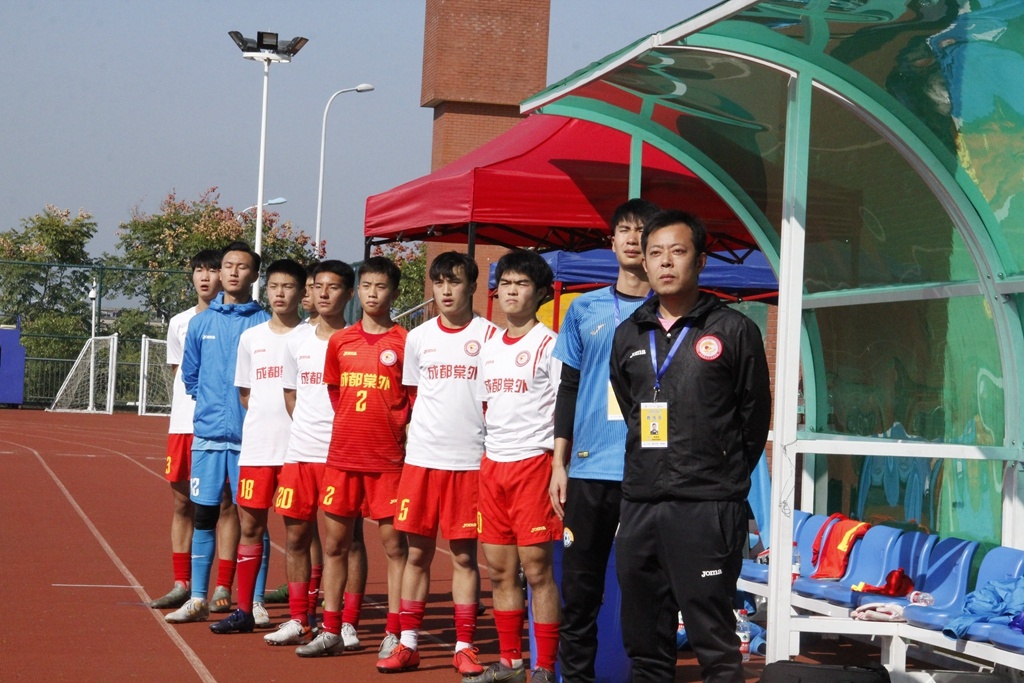 成都棠外足球队法国夺冠,棠外夺冠