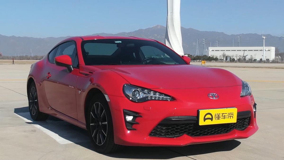 情怀评测丰田86：无妹可撩无所谓，有弯可漂才珍贵！