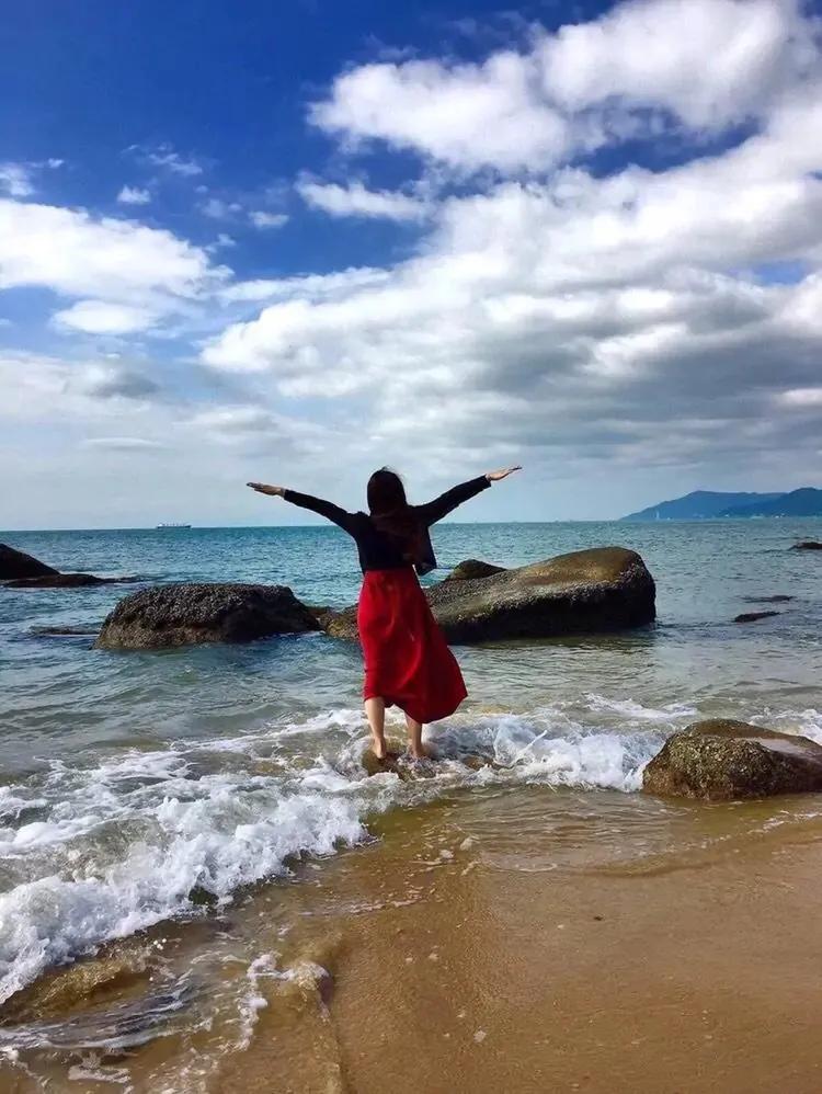 天涯海角就是一块大石头,海南岛天涯海角石头还在吗