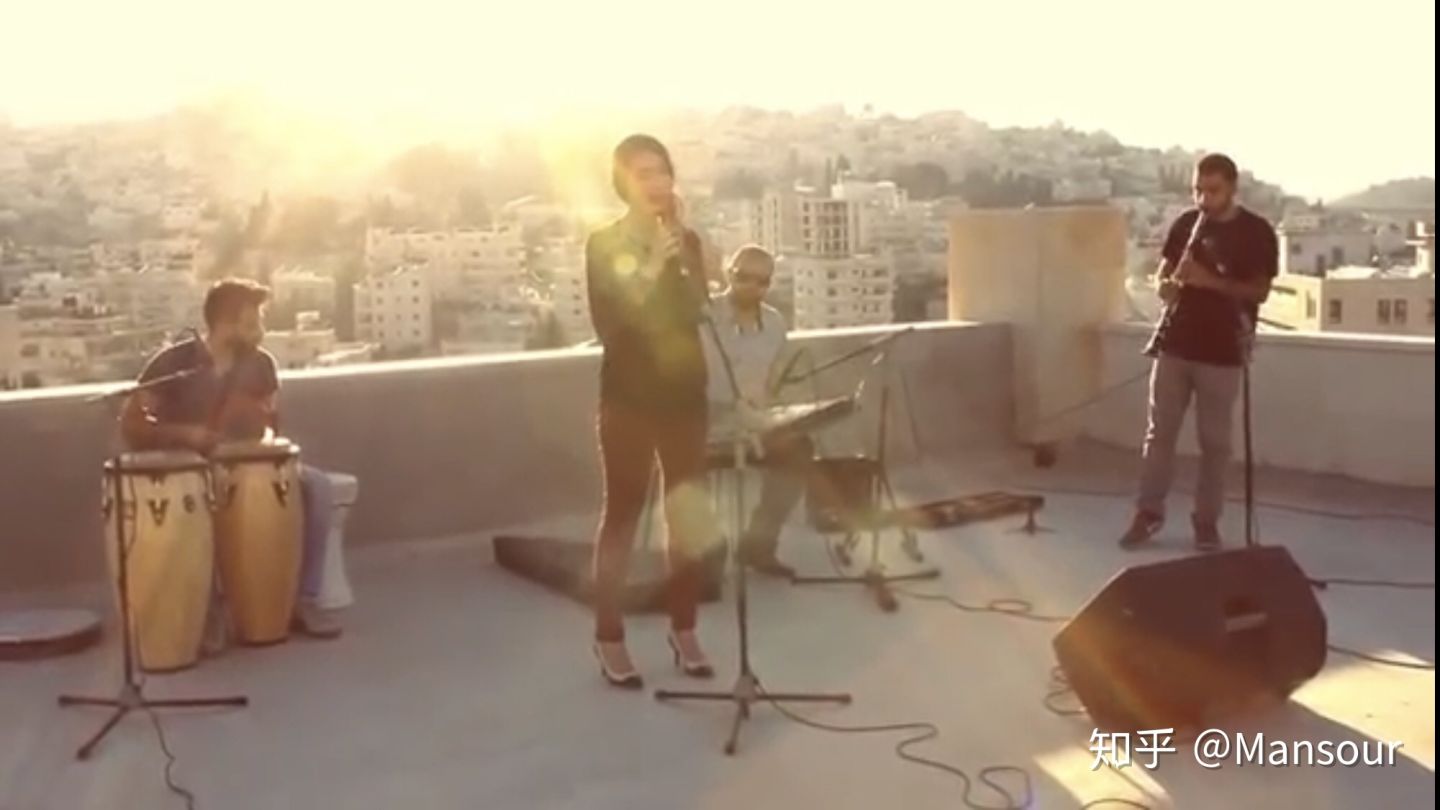 巴勒斯坦姑娘翻唱埃及金曲《我的故乡啊真美丽》