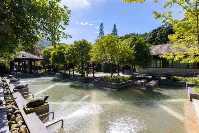 花水湾温泉度假酒店,金陵花水湾温泉酒店