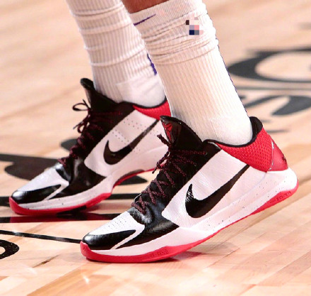 耐克曼巴精神球鞋,耐克科比5哪个配色最值钱