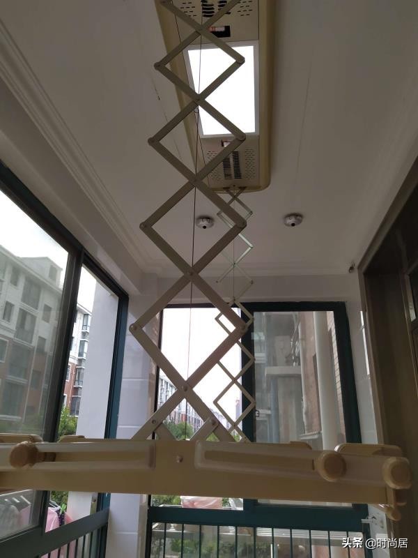 阳台升降晒衣架怎么装得好看点呢,高端阳台晒衣神器晾衣架