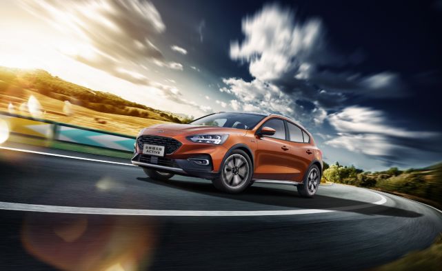 到底什么样的车省油又安全,全新福克斯通过性测试