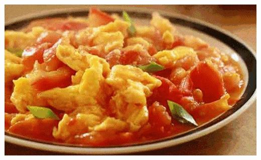 食事求是︱“重口味”怎么办？用这种办法，吃盐少7倍！