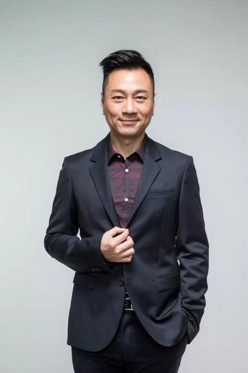 香港男星黎耀祥照片,黎耀祥和前妻的视频