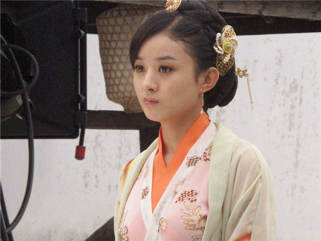 一人分饰多角的赵丽颖,赵丽颖每个角色都很好看