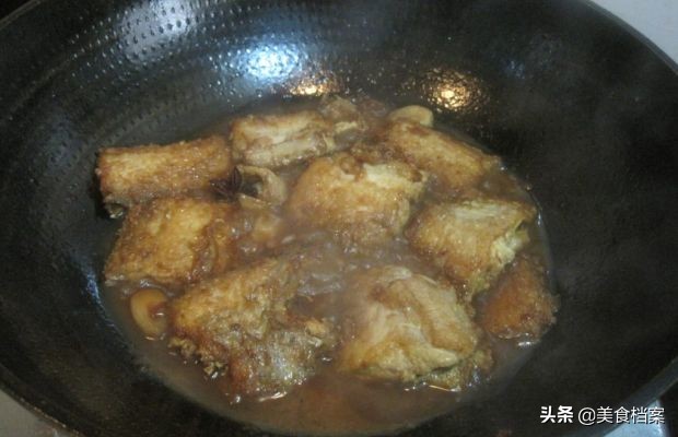 大厨教我红烧带鱼家常做法,厨师长教你红烧带鱼的家常做法