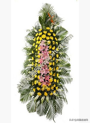 一般一个花圈多少钱,花圈一般卖多少钱一个