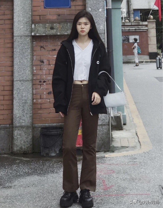 臀大女生穿什么裤子好看,臀大胯宽的人怎么搭配好看