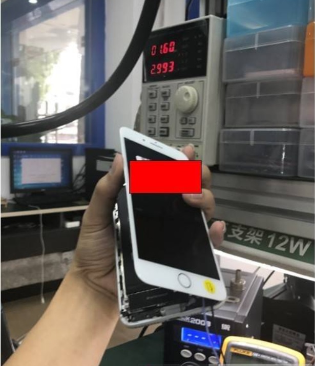 iPhone8Plus大电流开不了机，告诉你就是这里的问题