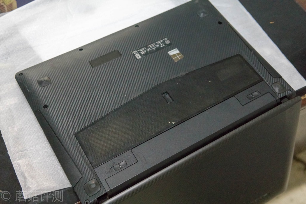 转轴断了维修多少钱,联想y400转轴