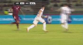 梅西断脚比赛,梅西被蹬踹