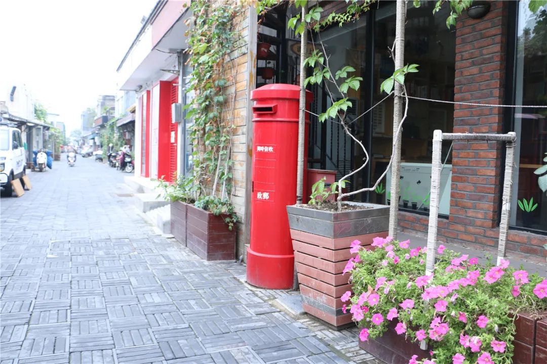 推动老城区旧貌换新颜,推进新老城区品质功能提升