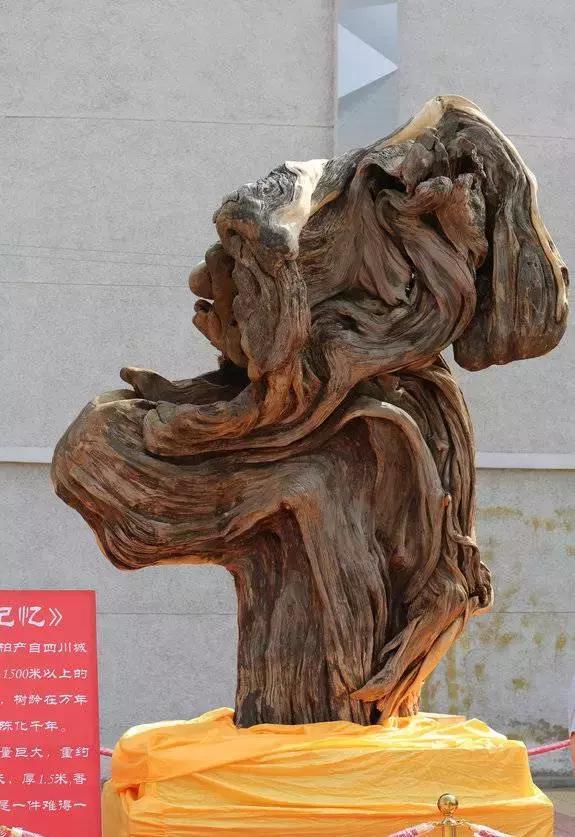 史上最贵的木雕龙标价9.38亿,还有哪些天价文玩你不曾见过?