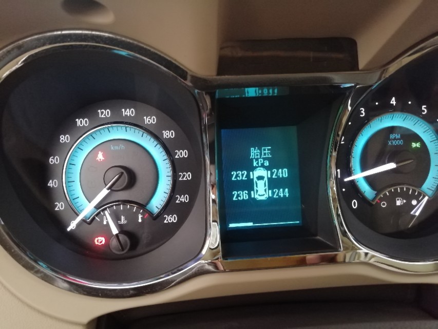 聊一聊别克君威,上一代别克君越