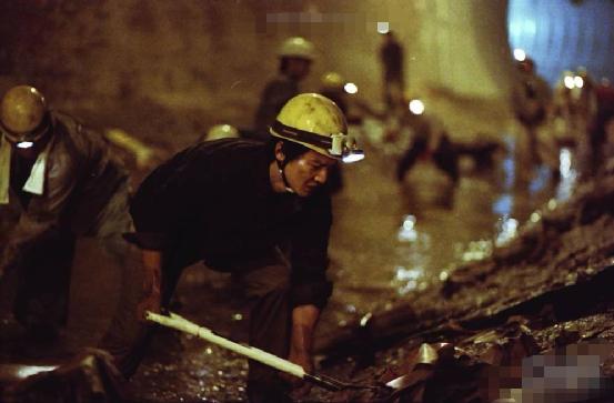 成龙唯一被封的电影,成龙唯一一部黑社会电影