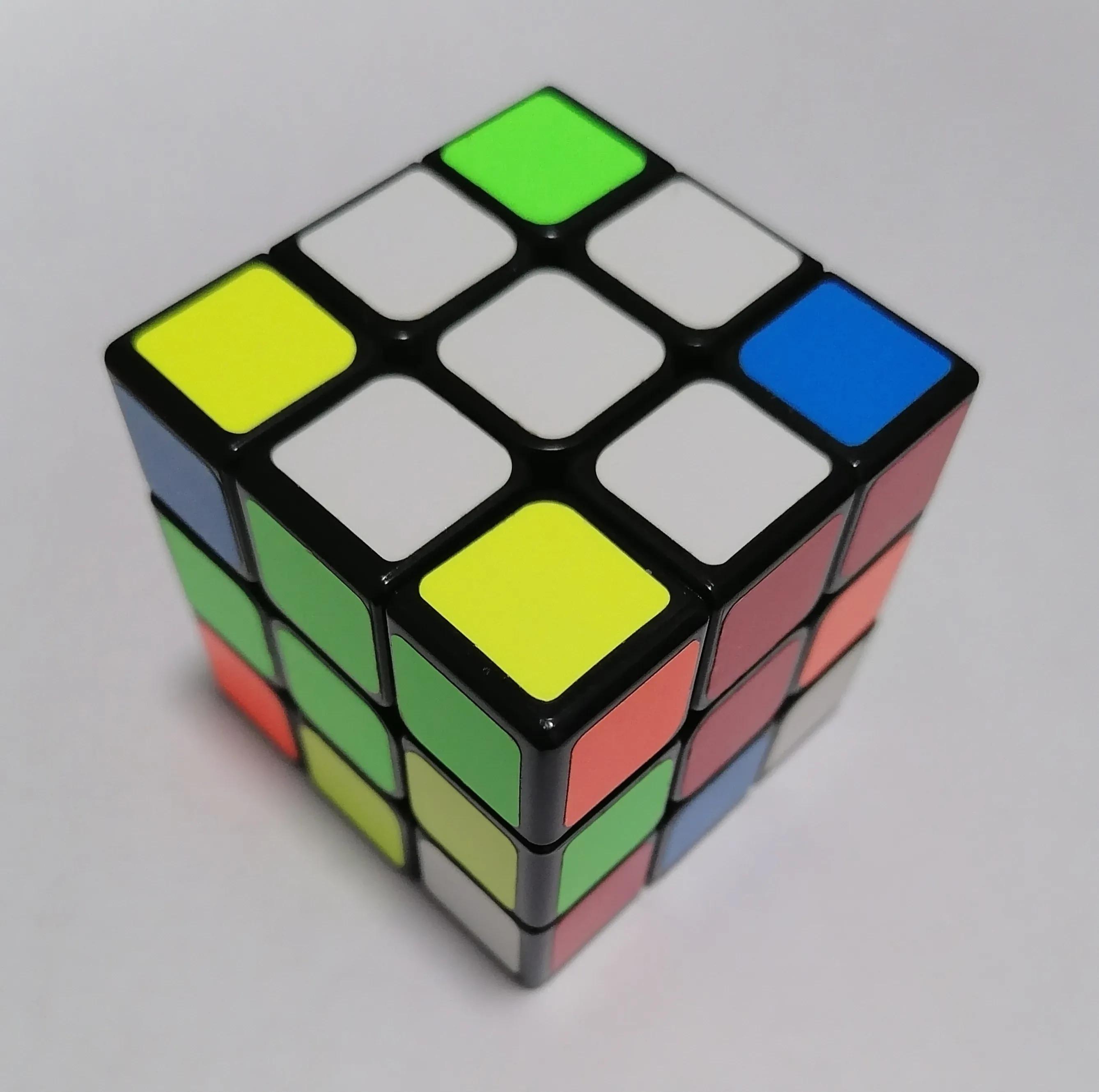 三阶魔方第一层复原最详细步骤,立方体魔方还原方法最简单