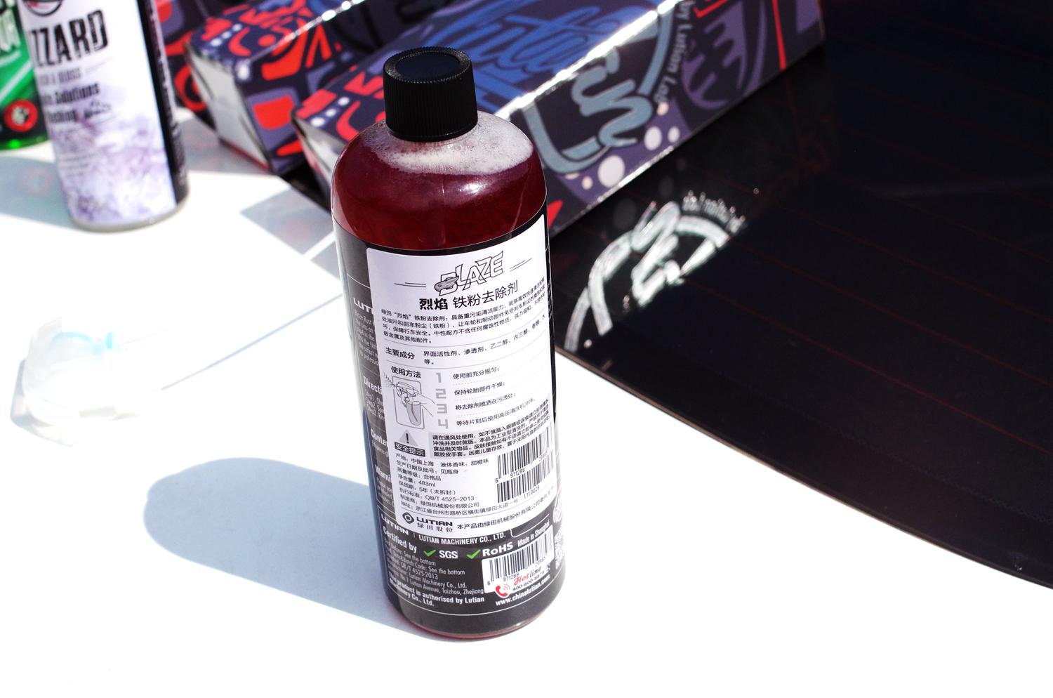 汽车塑料上的污渍怎么去除,汽车上的油烟污渍如何处理