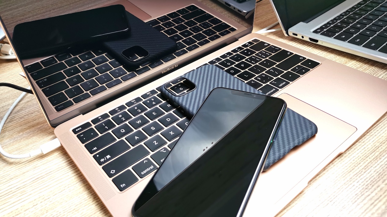 pitaka全包壳测评,pitaka最新款