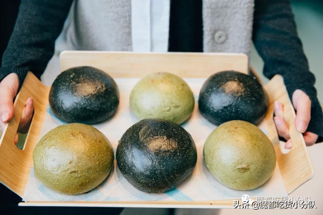 吃了十个青团,吃了4个青团