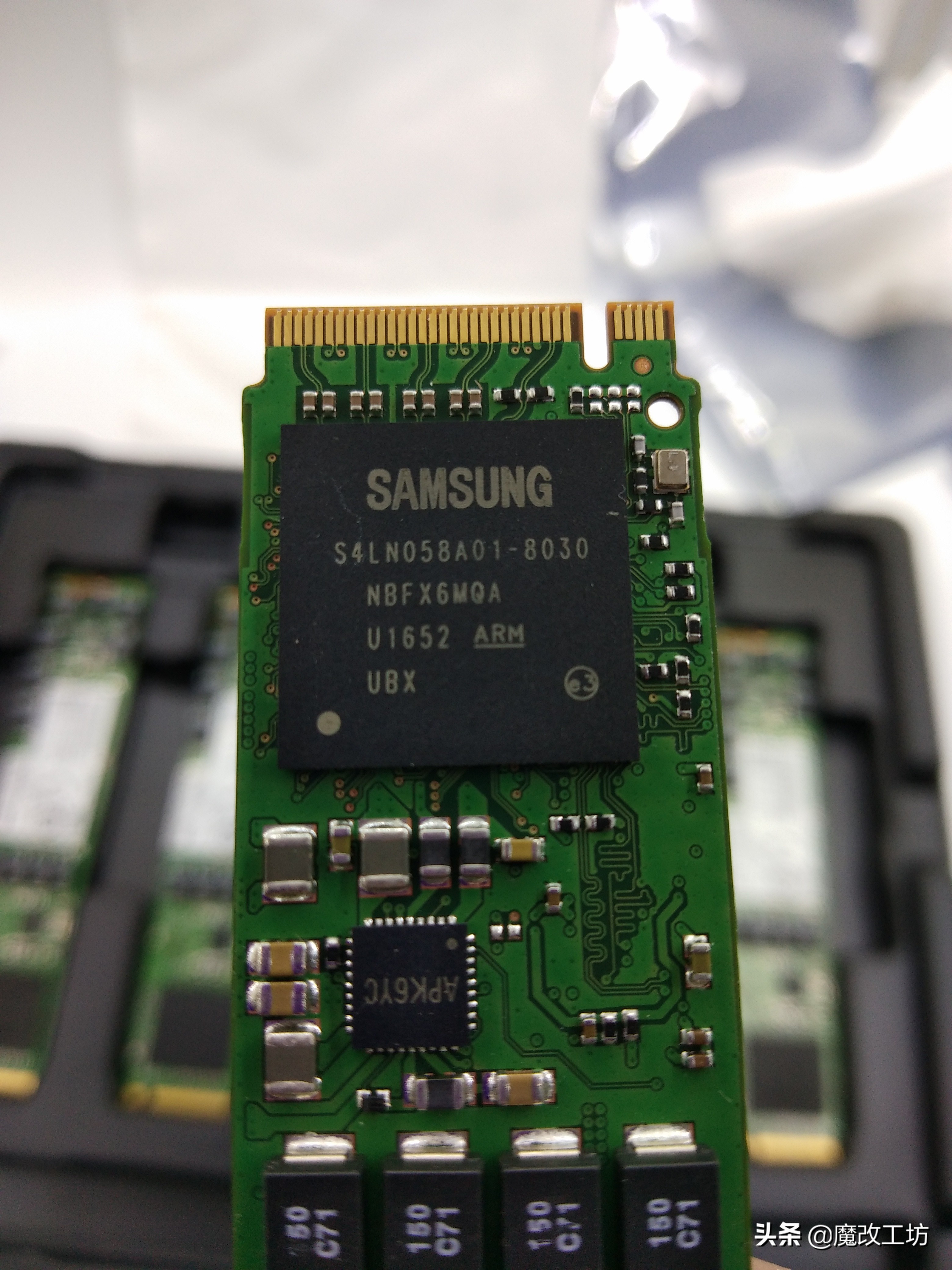 又一波洋垃圾双十一特价大船来到？5毛钱1G！500元的960G三星固态