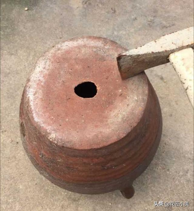 老式水缸种花一定要打孔吗,旧水缸种花怎样打孔