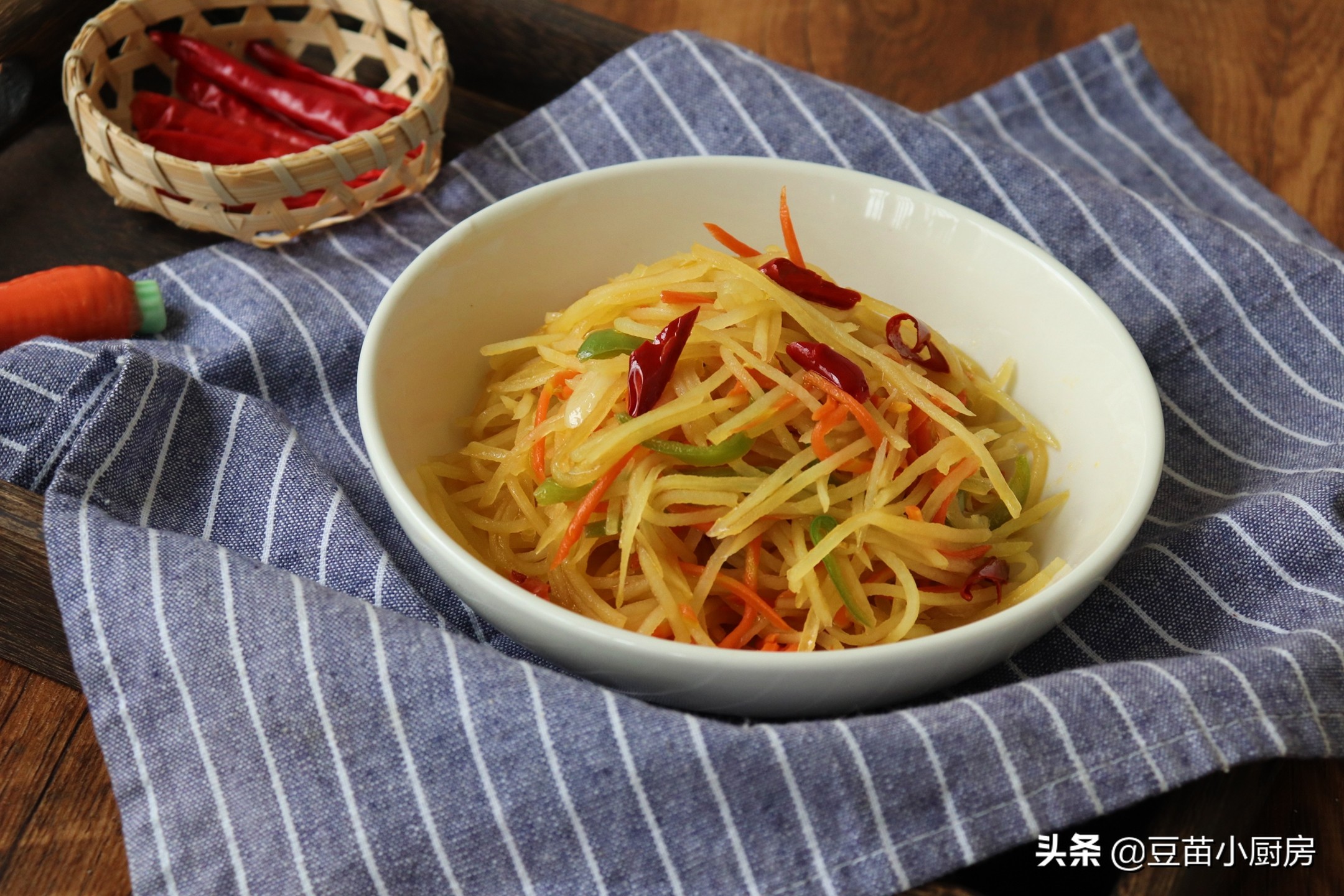 炒土豆丝就糊是怎么回事,炒土豆丝会因为多而不脆