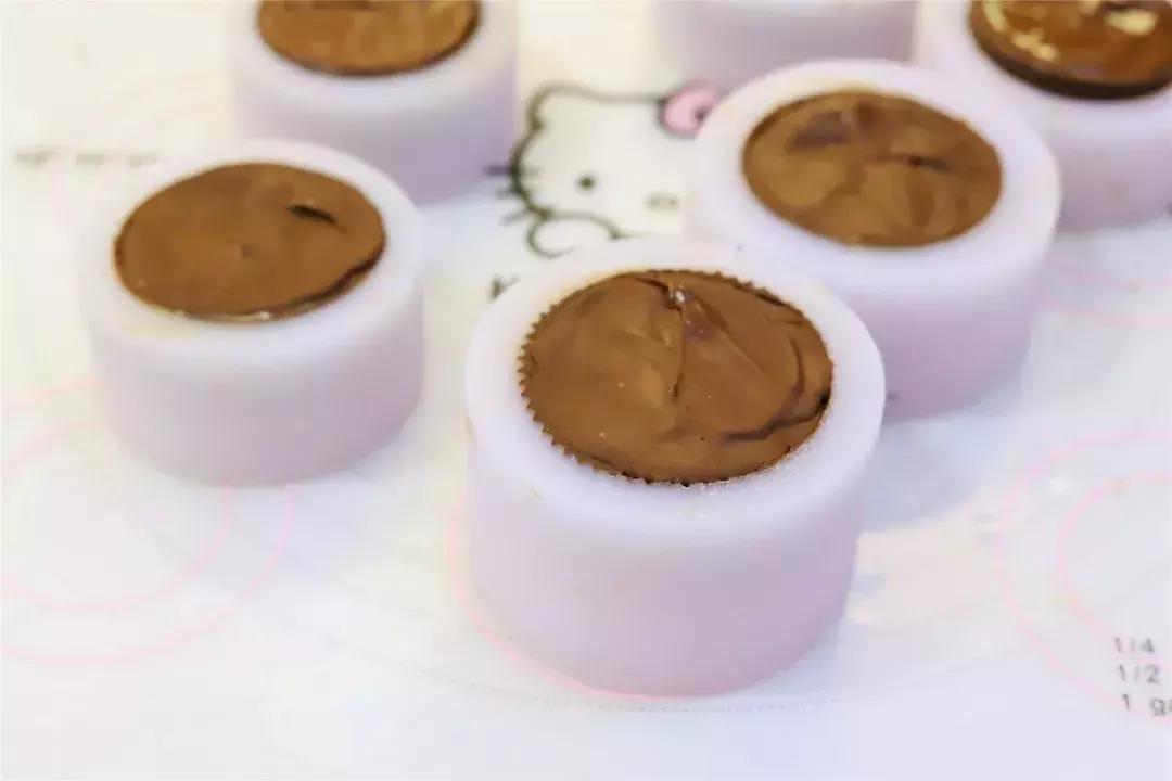 敖丙？奥饼？其实是奥利奥黑巧冰淇淋月饼