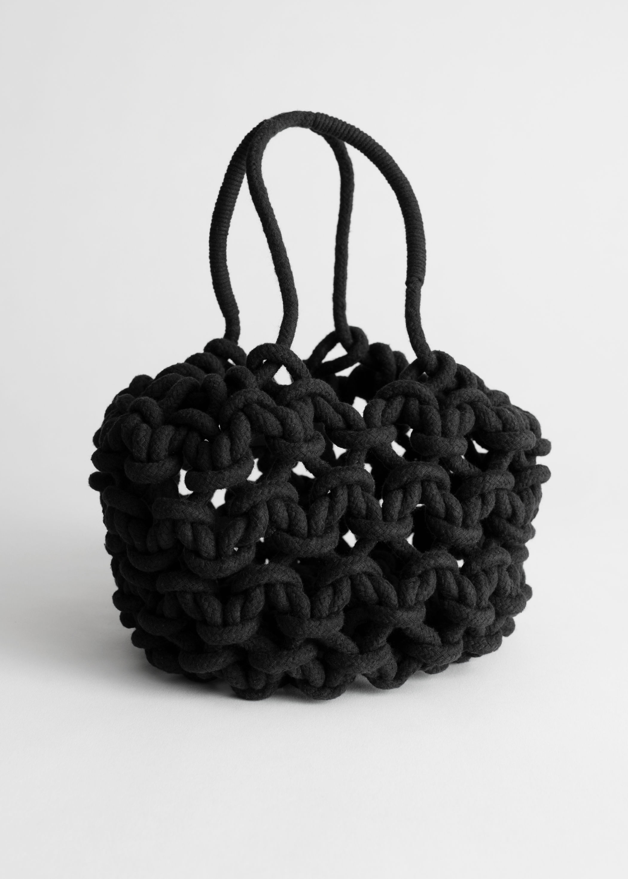 ZARA、HM买腻了？红遍ins的高街品牌也终于天猫了