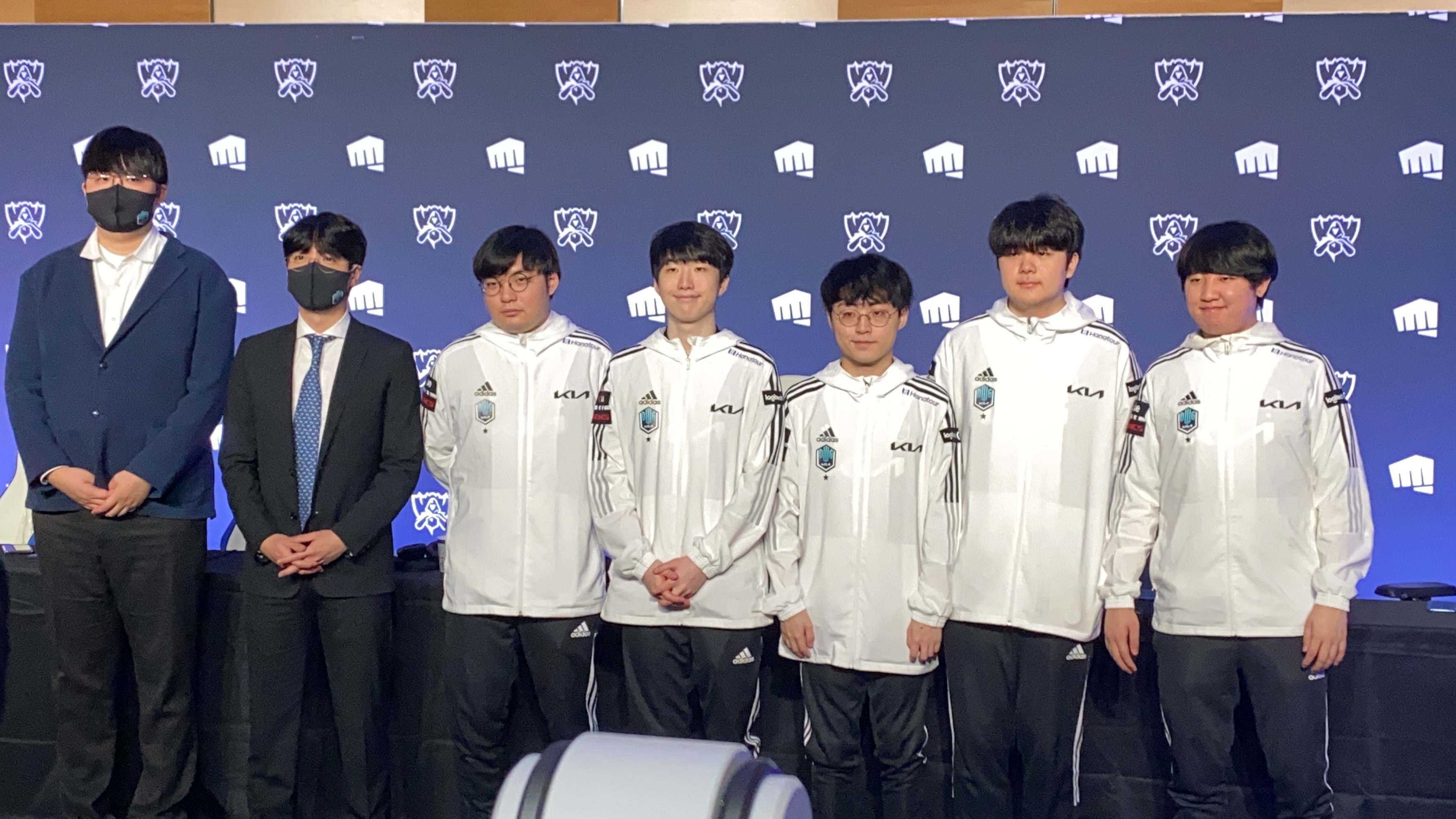 S11淘汰赛DK赛后群访-Ghost：想尽量挑战全胜夺冠的纪录