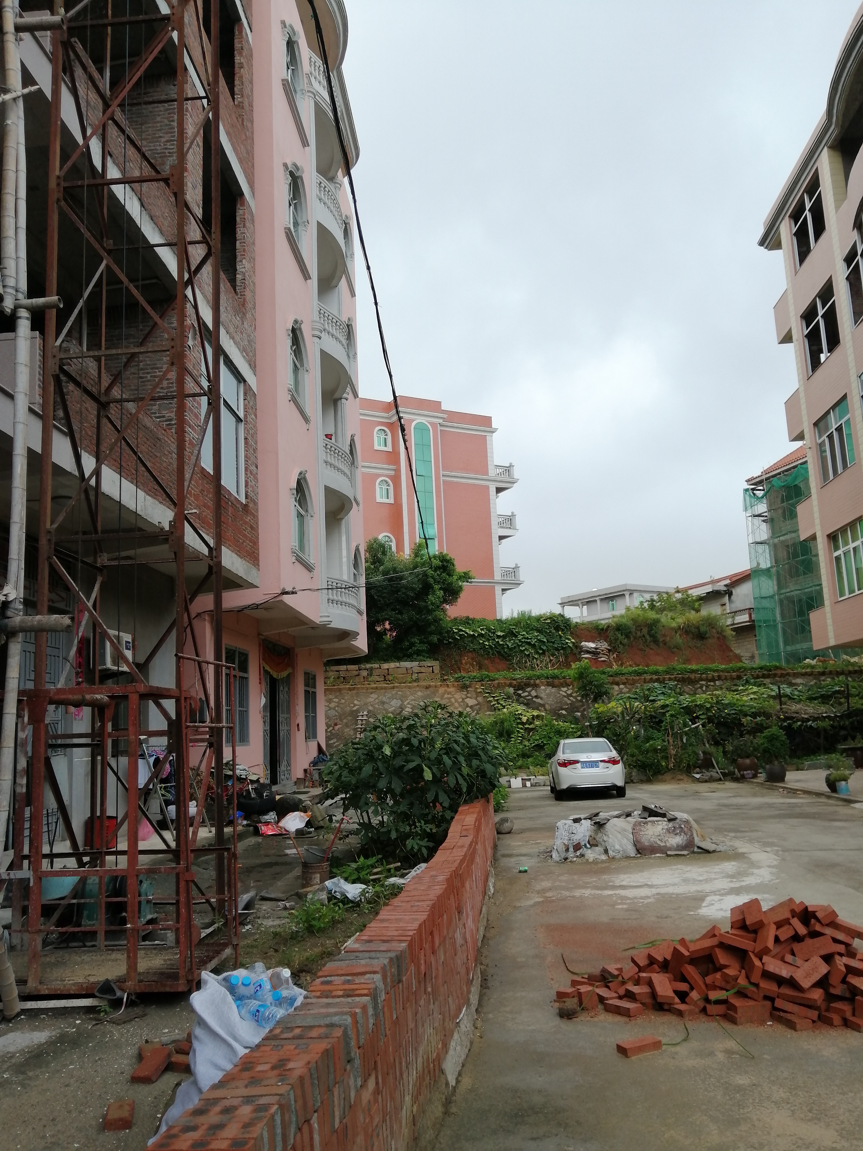 为什么北方盖平房南方盖楼房,适合北方农村的一层房屋