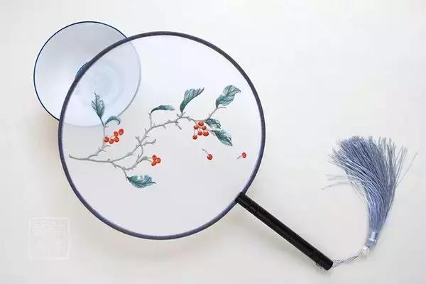 一个人出去有点无聊,一个人出去玩无聊吗