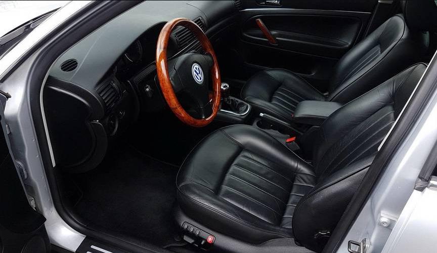 老款帕萨特b5是上海大众嘛,大众帕萨特老款b5