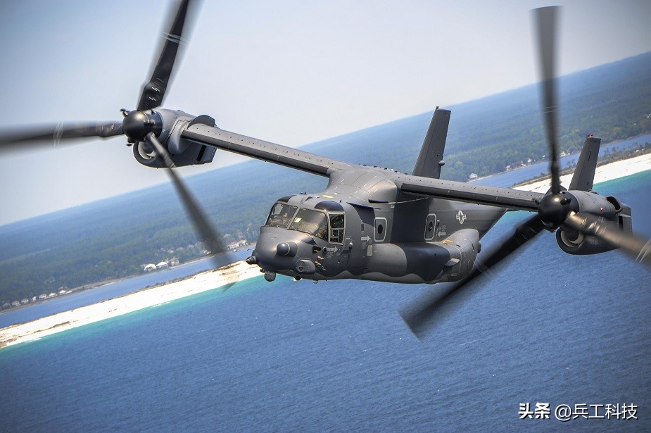 美军v22鱼鹰倾转旋翼机,美国鱼鹰倾转旋翼飞机装备多少架