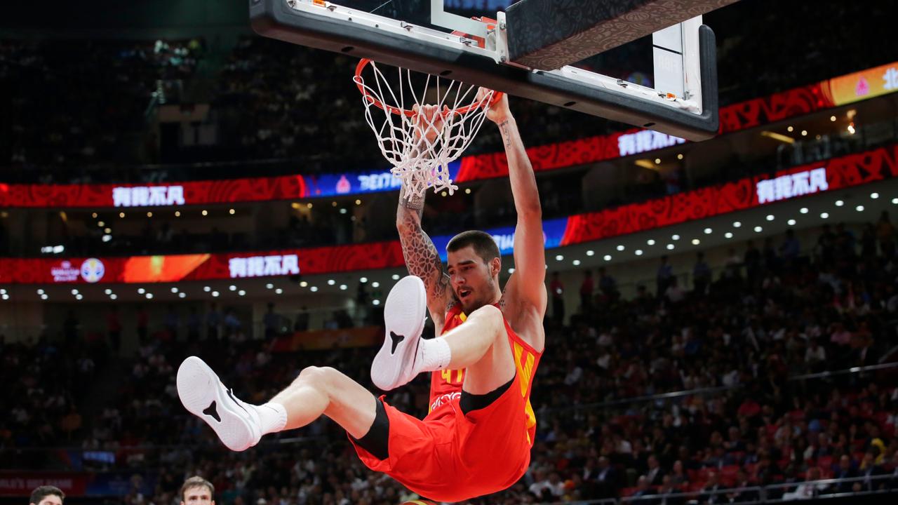 反思！人口4000多万的西班牙专攻主流竞技项目，中国强项都属冷门