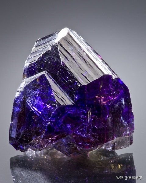 坦桑石与钻石区别,如何区分蓝晶石坦桑石和蓝宝石