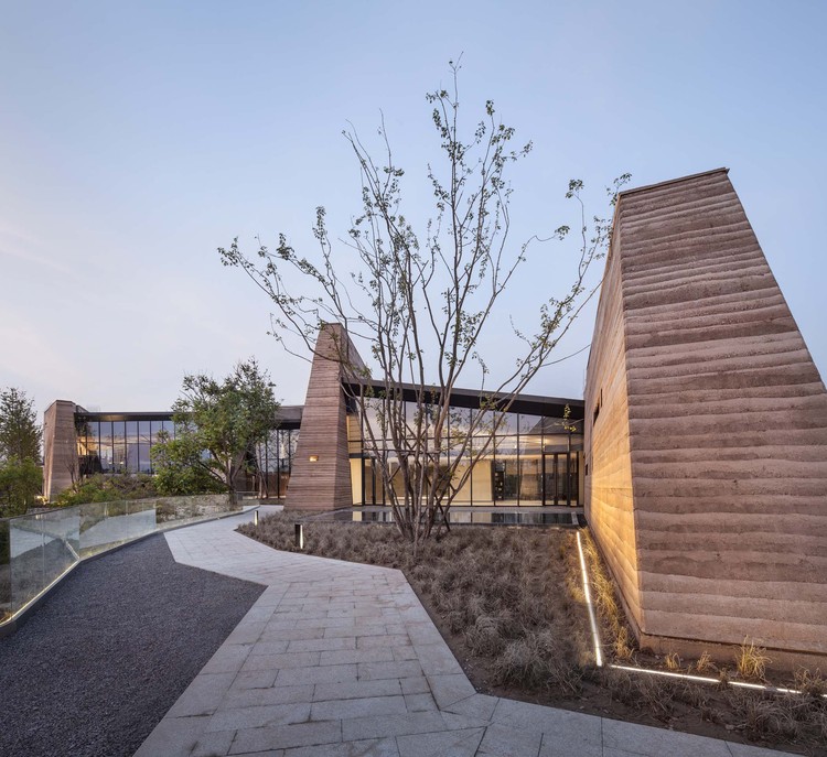 郑州建业足球小镇,郑州建业足球小镇游玩