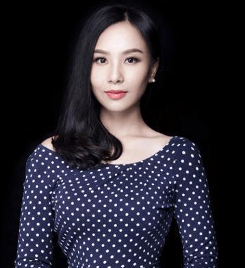 继承父亲千亿资产，她说自己家族能富过三代，因为教育越来越好