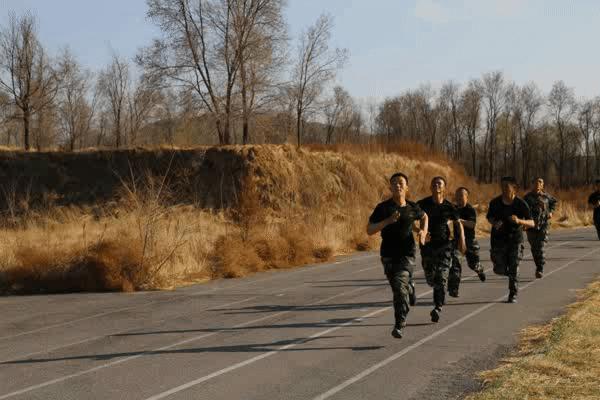 那些刻苦训练的日子英文,那些驻训的日子